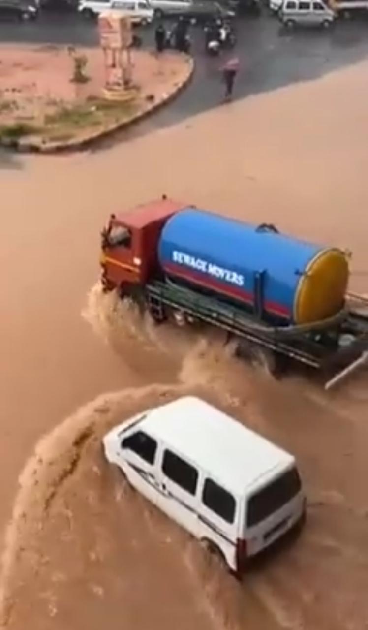 “ಪಂಪ್ವೆಲ್ ಡ್ಯಾಮ್ | ಇದು ನಳಿನಣ್ಣನ ಕೊಡುಗೆ” | ಫ್ಲೈ ಓವರ್ ಜಲಾವೃತ ಬೆನ್ನಲ್ಲೆ ನೆಟ್ಟಿಗರ ಆಕ್ರೋಶ