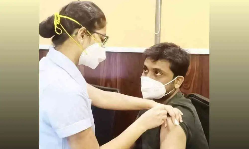 ಒಲವಿನ ಸೂಜಿಯ‌ ಚುಚ್ಚಿದಳೇ‌? ಹಾಳಾದ ಹೃದಯ ತಟ್ಟಿದಳೇ?