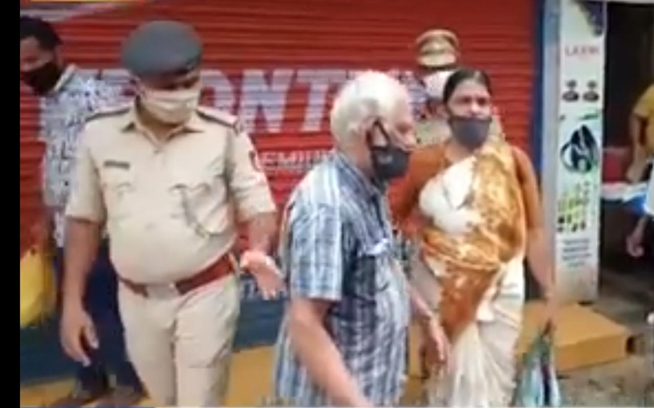 ಮಂಗಳೂರು: ಆಟೋಗೆ ಕಾಯುತಿದ್ದ ವೃದ್ದ ದಂಪತಿಗೆ ನೆರವಾದ ಕ ಮಿಷನರ್, ಡಿಸಿಪಿ