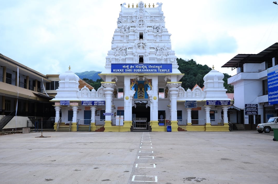 ಇಂದಿನಿಂದ ಕುಕ್ಕೆ, ಧರ್ಮಸ್ಥಳದಲ್ಲಿ ದೈವ ದರ್ಶನ ಭಾಗ್ಯ. ಸೇವೆಗಳಿಗಿಲ್ಲ ಅವಕಾಶ