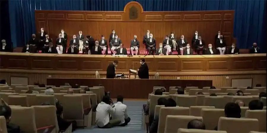 9 ಮಂದಿ ನ್ಯಾಯಮೂರ್ತಿಗಳು ಪ್ರಮಾಣ ವಚನ ಸ್ವೀಕಾರ| ದೇಶದ ಮೊದಲ ಮುಖ್ಯ ನ್ಯಾಯಮೂರ್ತಿಗಳಾಗಲಿದ್ದಾರೆ ಬಿ.ವಿ ನಾಗರತ್ನ|