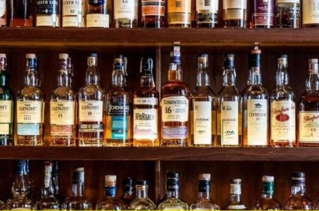 ದ.ಕ‌‌ ಗಡಿಭಾಗದ ಮದ್ಯದಂಗಡಿಗಳಲ್ಲಿ ಮದ್ಯ‌ ಮಾರಾಟಕ್ಕೆ ಷರತ್ತುಬದ್ಧ ಅನುಮತಿ