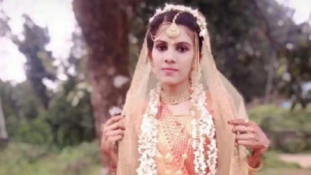 ವಿವಾಹಿತೆ ನೇಣು ಬಿಗಿದು ಆತ್ಮಹತ್ಯೆ| ವರದಕ್ಷಿಣೆ ಕಿರುಕುಳವೆಂದು ಆರೋಪಿಸಿದ ಪೋಷಕರು|