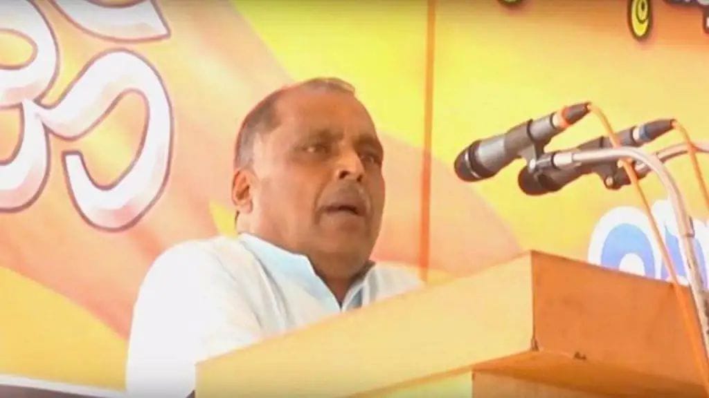 ಹಿಂಜಾವೇ ಪ್ರಮುಖ್ ಜಗದೀಶ ಕಾರಂತ ವಿರುದ್ದ ದ.ಕ ಡಿಸಿ ದೂರು| ‘ಡಿಸಿ ಕೊರಳಪಟ್ಟಿ ಹಿಡಿಯುತ್ತೇವೆ’ ಎಂದಿದ್ದ ಕಾರಂತ್