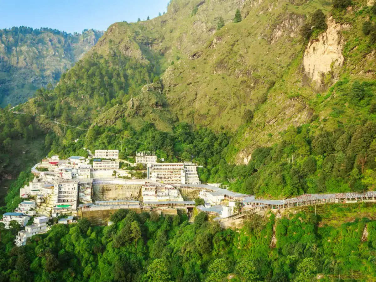 ವೈಶ್ಣೋದೇವಿ ಮಂದಿರದಲ್ಲಿ ಕಾಲ್ತುಳಿತ | 6 ಕ್ಕೂ ಹೆಚ್ಚು ಸಾವು ಹಲವರು ಗಂಭೀರ