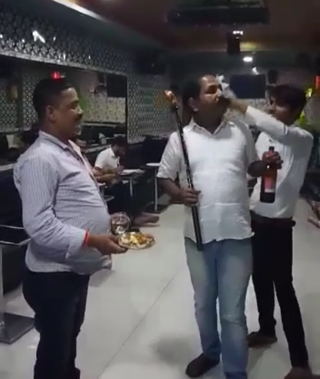 ತುಳುನಾಡಿನಲ್ಲಿ ದೈವಗಳ ಕೆಟ್ಟ ರೀತಿಯಲ್ಲಿ ಅವಮಾನ| ಮುಸ್ಲಿಂ ಯುವಕನ ಬೆನ್ನಲ್ಲೇ ಹಿಂದೂ ವ್ಯಕ್ತಿಯಿಂದ ದೈವನಂಬಿಕೆಗೆ ಅವಮಾನ|ಈತನ ಬಂಧನ ಯಾವಾಗ?