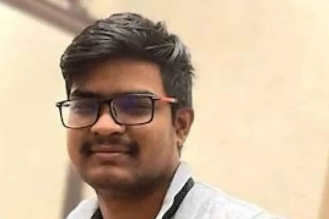 ಸಾವಿನ ನೋವಲ್ಲೂ ಸಾರ್ಥಕತೆ ಮೆರೆದ ನವೀನ್ ಕುಟುಂಬ| ಪಾರ್ಥಿವ ಶರೀರ ಎಸ್.ಎಸ್ ಆಸ್ಪತ್ರೆಗೆ ಹಸ್ತಾಂತರಿಸಲು ನಿರ್ಧಾರ|