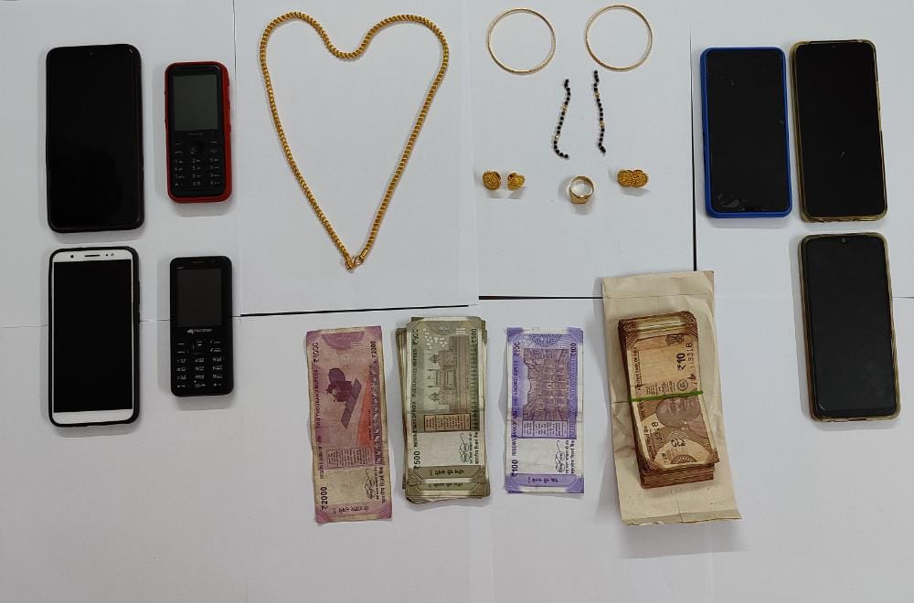 ಸುಳ್ಯ: ಸಂಪಾಜೆ ಮನೆ ದರೋಡೆ ಪ್ರಕರಣ| ಆರೋಪಿಗಳಿಂದ ನಗ-ನಗದು ವಶಪಡಿಸಿಕೊಂಡ ಪೊಲೀಸರು|