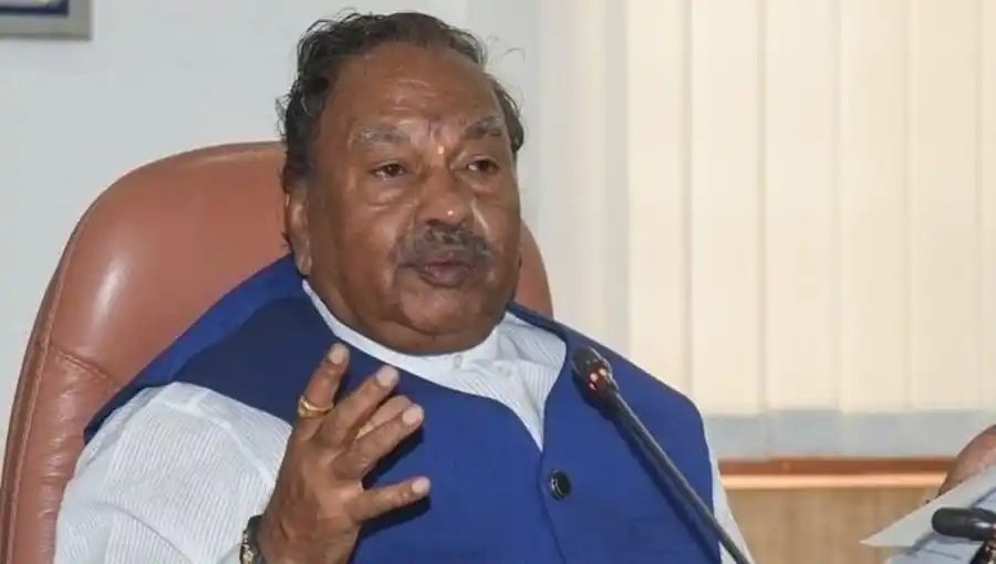 ‘ಹಲಾಲ್, ಜಟ್ಕಾ ಹೆಸರಲ್ಲಿ ಸಮಾಜ ಒಡೆಯಲಾಗುತ್ತಿದೆ – ಸಚಿವ ಈಶ್ವರಪ್ಪ