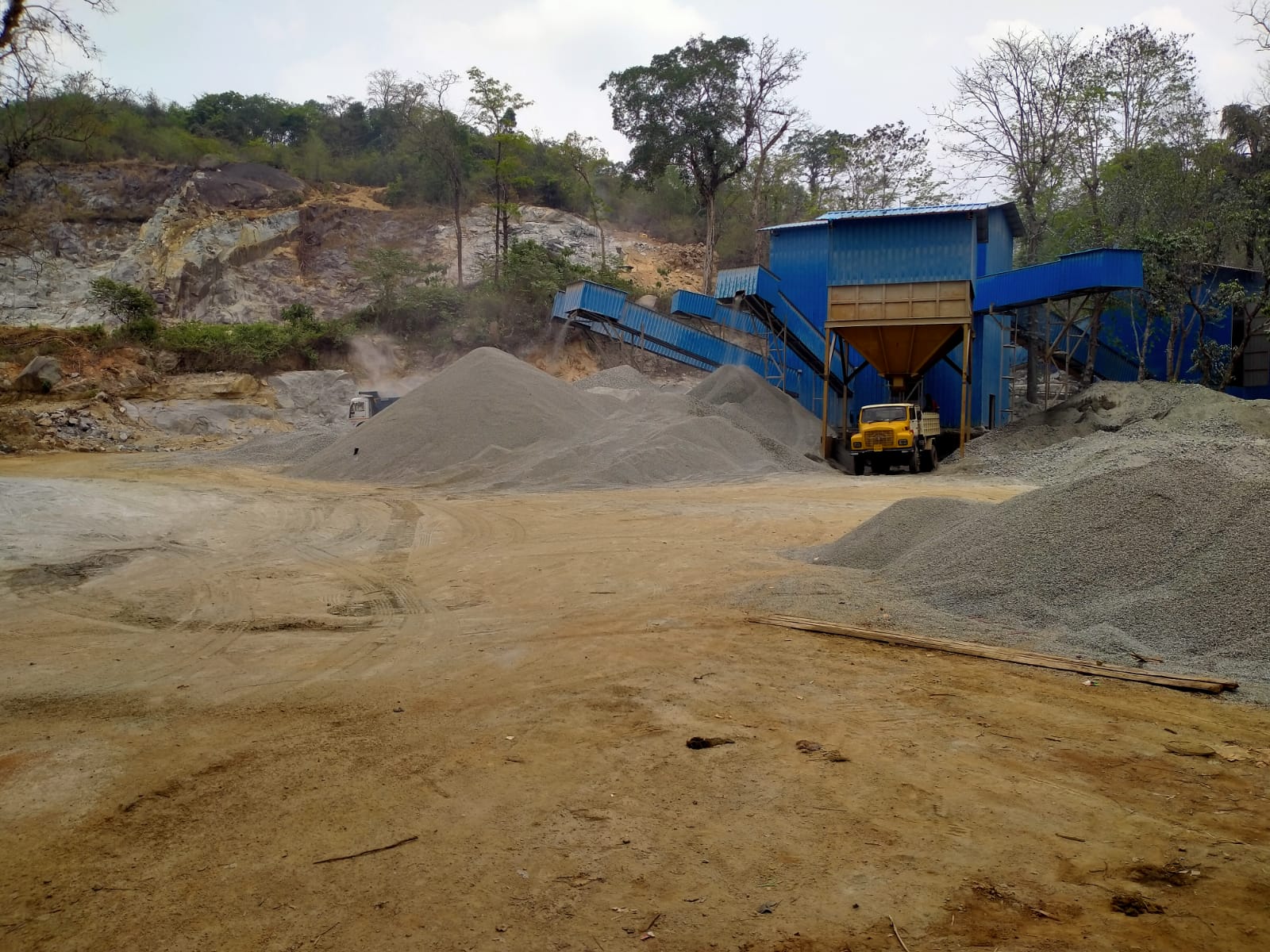 ಸುಳ್ಯ: ಅಳವುಪಾರೆ ಅಕ್ರಮ ಗಣಿಗಾರಿಕೆ ತಕ್ಷಣ ಬಂದ್ ಮಾಡದಿದ್ದರೆ ಪ್ರತಿಭಟನೆ – ಸುಂದರ ಪಾಟಾಜೆ