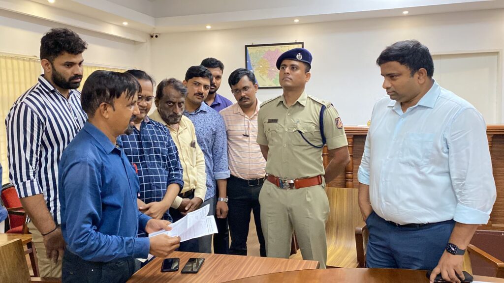 ಮಂಗಳೂರು: ಪತ್ರಕರ್ತರ ಮೇಲೆ ಹಲ್ಲೆ‌ ಯತ್ನ ಪ್ರಕರಣ| ತಪ್ಪಿತಸ್ಥರ ವಿರುದ್ಧ ಕ್ರಮ – ಡಿಸಿ