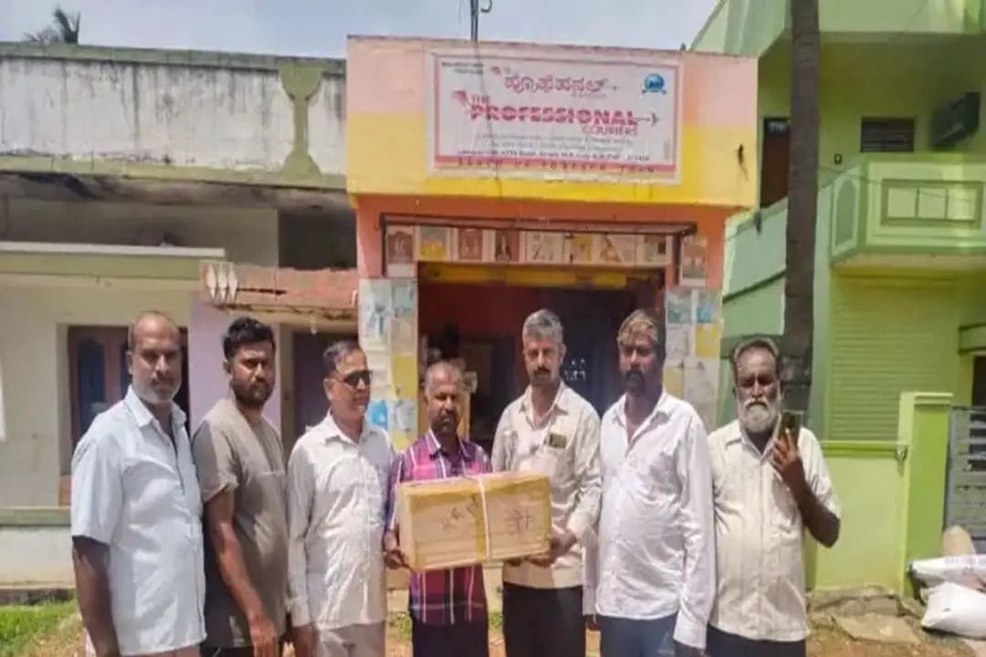 ಚಡ್ಡಿ ಸುಡೋರಿಗೆ ಆರ್ ಎಸ್ಎಸ್ ಹಳೆ ಚಡ್ಡಿ ಪಾರ್ಸೆಲ್| ಸಿದ್ದರಾಮಯ್ಯ ವಿರುದ್ಧ ಕಾರ್ಯಕರ್ತರು ಕೆಂಡಾಮಂಡಲ!