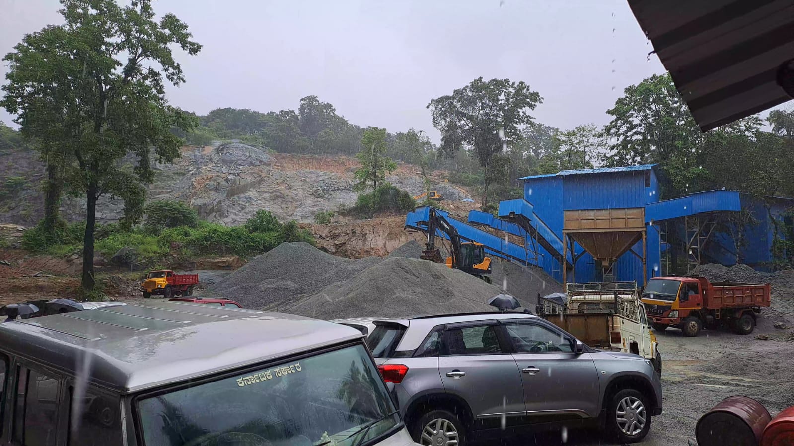 ಸುಳ್ಯ: ಮರ್ಕಂಜದ ಅಳವುಪಾರೆ ಗಣಿಗಾರಿಕೆ ತಾತ್ಕಾಲಿಕ ಸ್ಥಗಿತ| ಗ್ರಾಮಸ್ಥರ ಹೋರಾಟಕ್ಕೆ ಸಿಗಬಹುದೇ ಶಾಶ್ವತ ಗೆಲುವು?