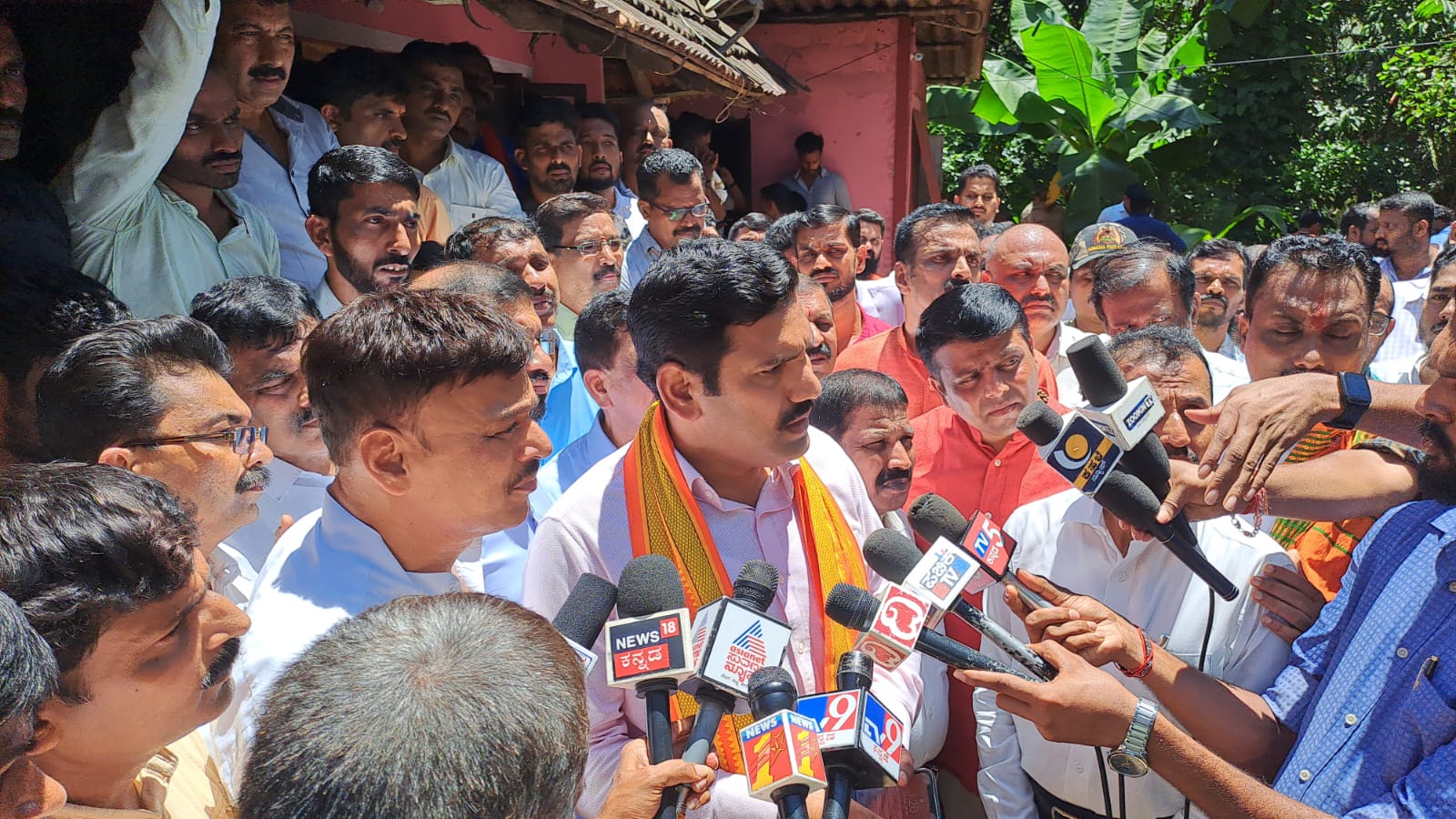 ಪ್ರವೀಣ್ ಹತ್ಯೆ ನೋವು ತಂದಿದೆ; ಹಂತಕರಿಗೆ ತಕ್ಕ ಶಿಕ್ಷೆಗೆ ಕ್ರಮ| ಬೆಳ್ಳಾರೆಯಲ್ಲಿ ಬಿ.ವೈ ವಿಜಯೇಂದ್ರ ಹೇಳಿಕೆ