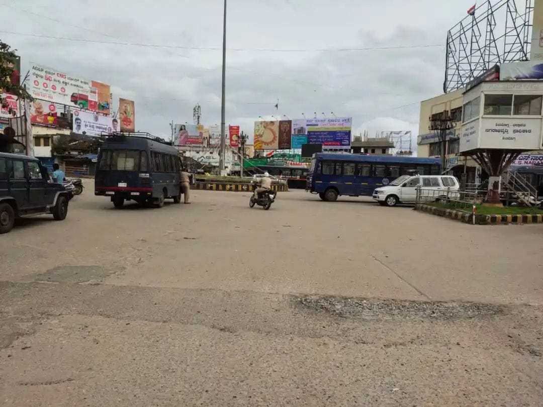 ಶಿವಮೊಗ್ಗ ನಗರದಲ್ಲಿ ಸಂಚಾರ ನಿಯಮಗಳಲ್ಲಿ ಬದಲಾವಣೆ| ಬೈಕ್ ಹಿಂಬದಿ ಸವಾರರಿಗೆ ನಿರ್ಬಂಧ
