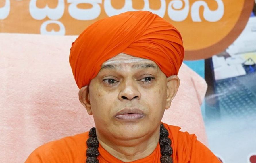 ಚಿತ್ರದುರ್ಗ: ಫೋಕ್ಸೋ ಪ್ರಕರಣ ಹಿನ್ನಲೆ| ಮುರುಘಾ ಶರಣರು ಜೈಲುಪಾಲು| 14 ದಿನ ನ್ಯಾಯಾಂಗ ಬಂಧನ