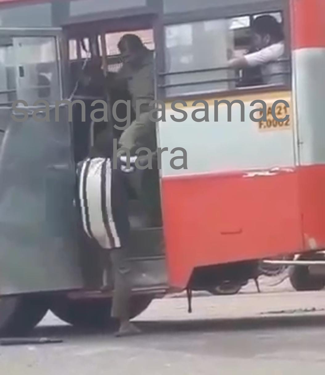 ಪುತ್ತೂರು: ಪ್ರಯಾಣಿಕನನ್ನು ಒದ್ದು ಕೆಳತಳ್ಳಿದ ಕೆಎಸ್ಆರ್ ಟಿಸಿ ಕಂಡಕ್ಟರ್| ವಿಡಿಯೋ ವೈರಲ್