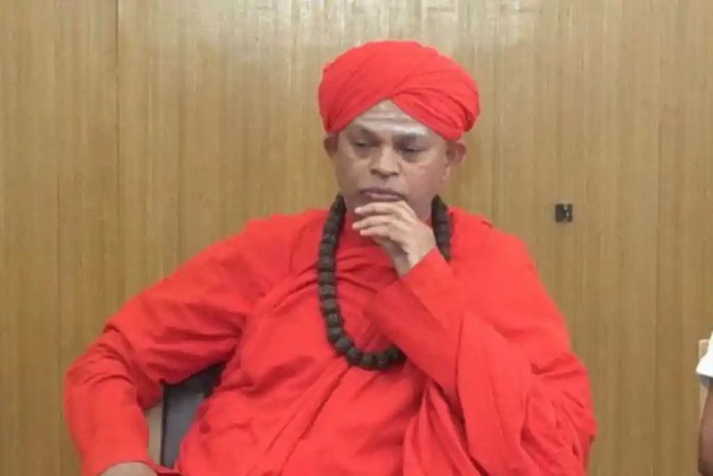ವಿದ್ಯಾರ್ಥಿನಿಯರ ಮೇಲೆ ಅತ್ಯಾಚಾರ ಆರೋಪ| ಮುರುಘಾ ಶ್ರೀ ಜಾಮೀನು ಅರ್ಜಿ ವಜಾ; ಜೈಲುವಾಸ ಕಂಟಿನ್ಯೂ…