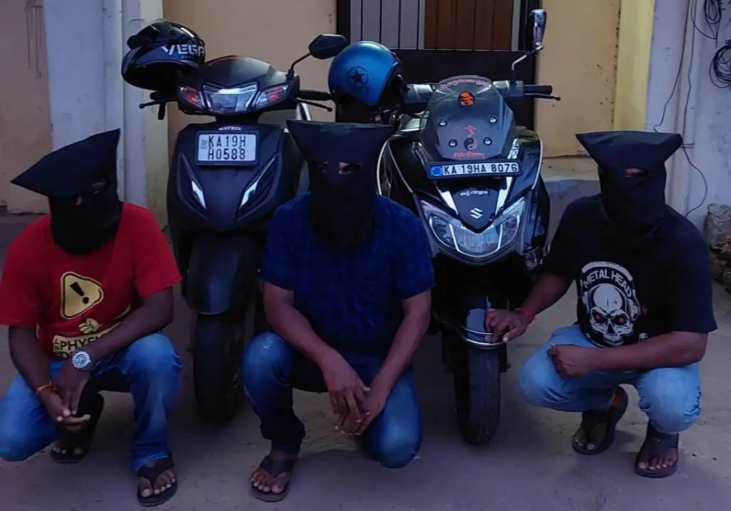 ಮಹಿಳೆಯರ ಸರ ಸುಲಿಗೆ ಪ್ರಕರಣ; ಮೂವರು ಆರೋಪಿಗಳ ಬಂಧನ