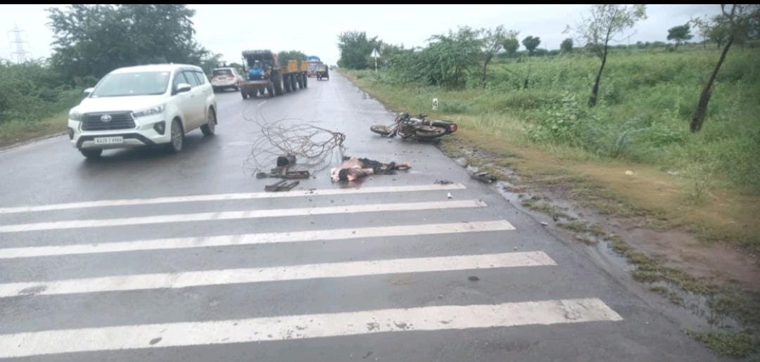 ಬೈಕ್ ಸ್ಕಿಡ್ ಆಗಿ ಸವಾರ ದುರ್ಮರಣ