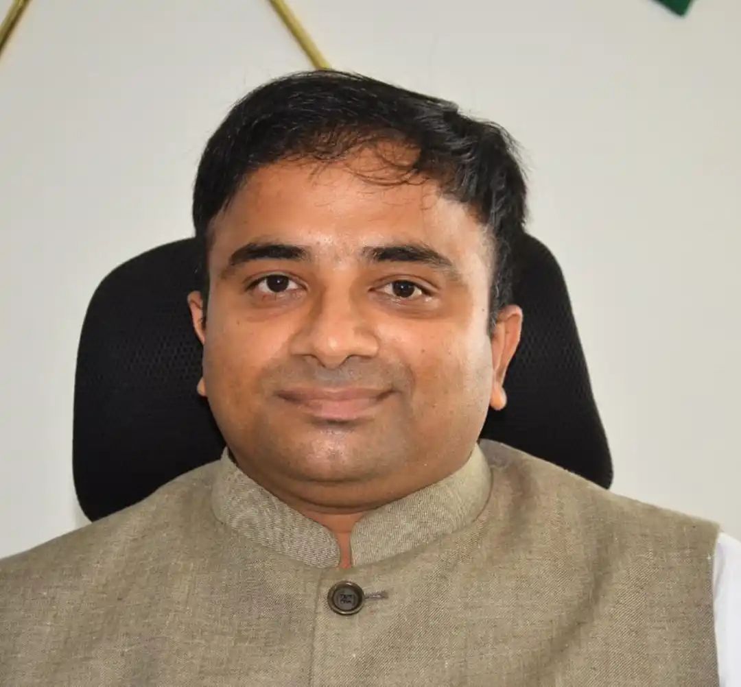 ಆಡಳಿತ ಯಂತ್ರಕ್ಕೆ ಮೇಜರ್ ಸರ್ಜರಿ| ದ.ಕ ಜಿಲ್ಲಾಧಿಕಾರಿ ಡಾ. ರಾಜೇಂದ್ರ ಕೆ.ವಿ ಸೇರಿದಂತೆ 21 ಐಎಎಸ್ ಅಧಿಕಾರಿಗಳ ವರ್ಗಾವಣೆ