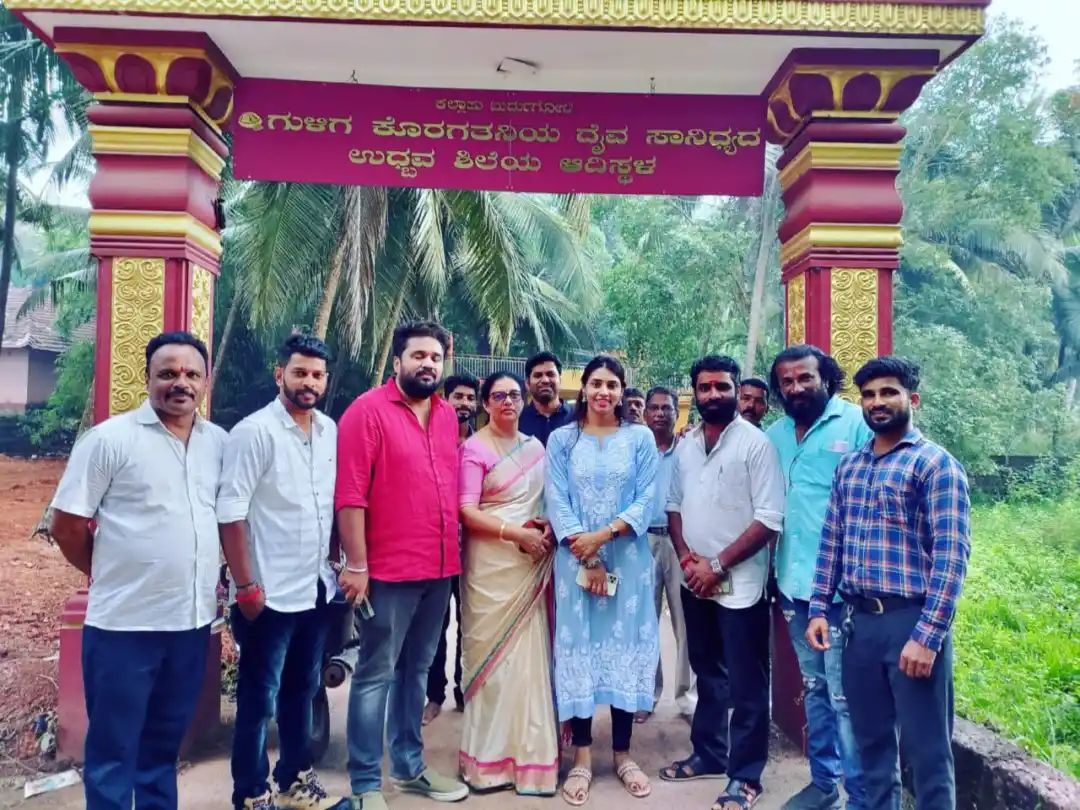 ಕರಾವಳಿಯ ದೈವಸ್ಥಾನಗಳಿಗೆ ಭೇಟಿ ನೀಡಿದ ಸಪ್ತಮಿ ಗೌಡ