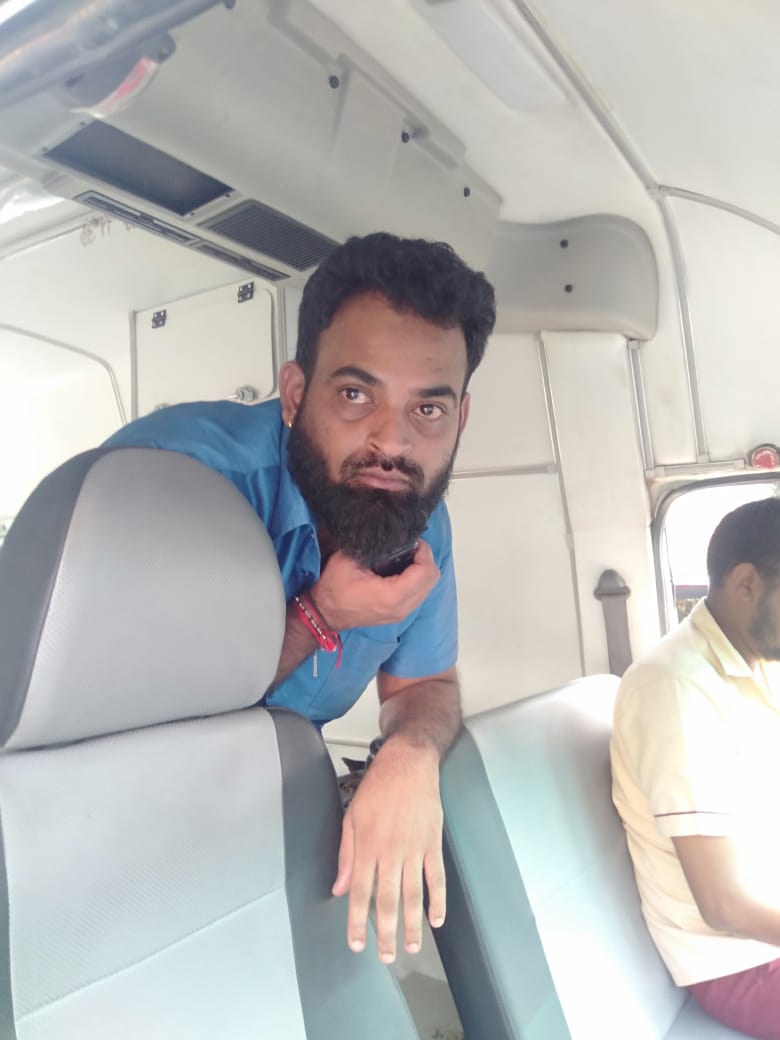 ಸುಳ್ಯ: ಯುವ ಉದ್ಯಮಿ ನವೀನ್ ಮಲ್ಲಾರ ಅಪಹರಣ ಪ್ರಕರಣ| ಅಂಬ್ಯುಲೆನ್ಸ್ ನಲ್ಲಿ ಅಳಿಯನನ್ನೇ ಕಿಡ್ನಾಪ್ ಮಾಡಿಸಿದ್ರಾ ಕೈ ನಾಯಕಿ ದಿವ್ಯಪ್ರಭಾ ಚಿಲ್ತಡ್ಕ? ಸುಂಟಿಕೊಪ್ಪದಲ್ಲಿ ಹೈಡ್ರಾಮಾ…!