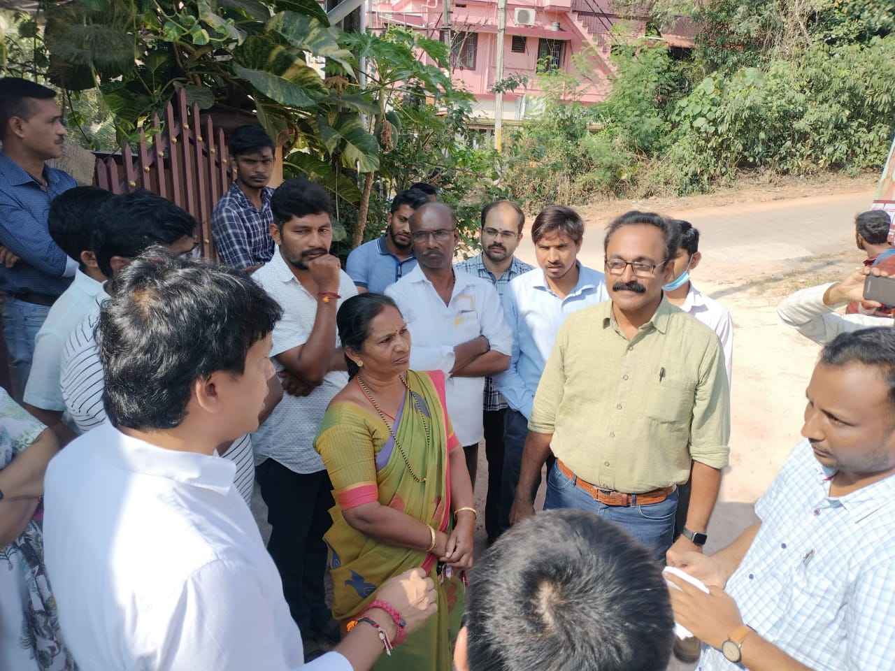 “ಬೇಕಾಬಿಟ್ಟಿ ರಸ್ತೆ ಅಗೆದ್ರೆ ಕ್ರಿಮಿನಲ್ ಕೇಸ್ ಹಾಕಿ ಜೈಲಿಗೆ ಹಾಕಿಸ್ತೀನಿ”-ಗೇಲ್ ಅಧಿಕಾರಿಗೆ ಶಾಸಕ ಭರತ್ ಶೆಟ್ಟಿ ಎಚ್ಚರಿಕೆ