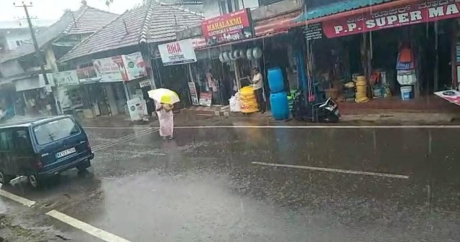 ಕೊಡಗು ಸೇರಿದಂತೆ ಮಲೆನಾಡಿನ ಹಲವೆಡೆ ತಂಪೆರೆದ ಮಳೆರಾಯ