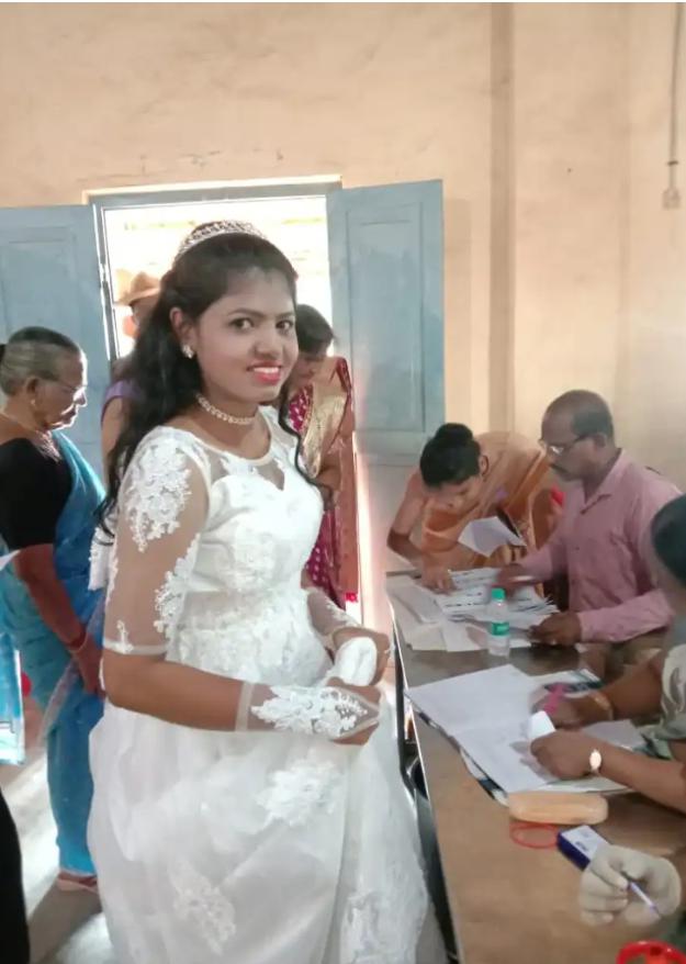 ಉಡುಪಿ: ಮತ ಚಲಾಯಿಸಿ ಕಲ್ಯಾಣ ಮಂಟಪಕ್ಕೆ ತೆರಳಿದ ನವ ವಧು