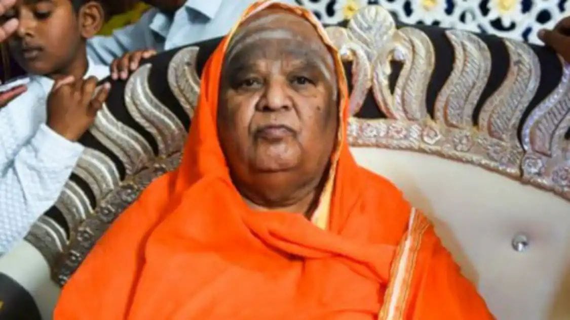 ದೊಡ್ಡ ದೊಡ್ಡ ತಲೆಗಳು ಉರುಳುತ್ತವೆ| ಮತ್ತೆ ಮುನ್ನಲೆಗೆ ಬಂದ ಕೋಡಿಮಠ ಶ್ರೀಗಳ ಭವಿಷ್ಯವಾಣಿ