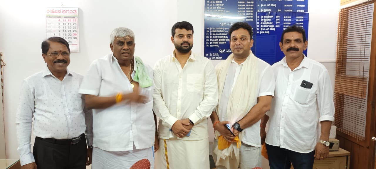 ‘ಮೈತ್ರಿ ಬಗ್ಗೆ ಮಾತುಕತೆ ನನಗೆ ಗೊತ್ತಿಲ್ಲ’|ಕುಕ್ಕೆಯಲ್ಲಿ ಮಾಜಿ ಸಚಿವ ಹೆಚ್.ಡಿ.ರೇವಣ್ಣ