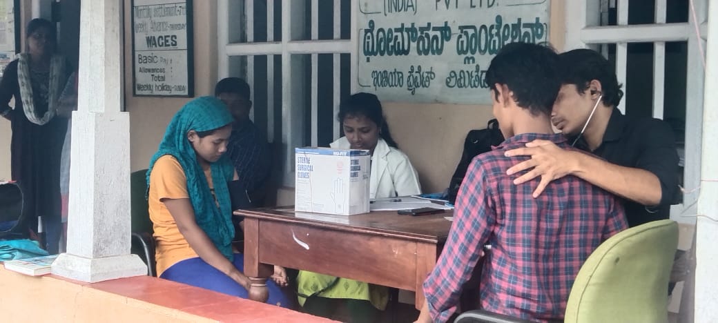 ಸಂಪಾಜೆ: ವಲಸೆ ಕಾರ್ಮಿಕರ ತಪಾಸಣೆ