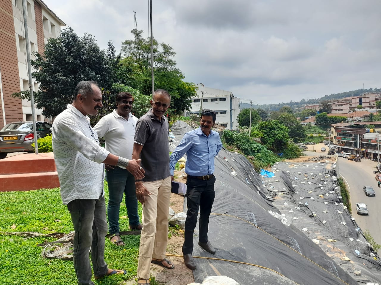 ಮಡಿಕೇರಿ ಲೋಕೋಪಯೋಗಿ ಇಲಾಖೆಯ ಕಿರಿಯ ಇಂಜಿನಿಯರ್ ದೇವರಾಜ್ ಅಮಾನತು