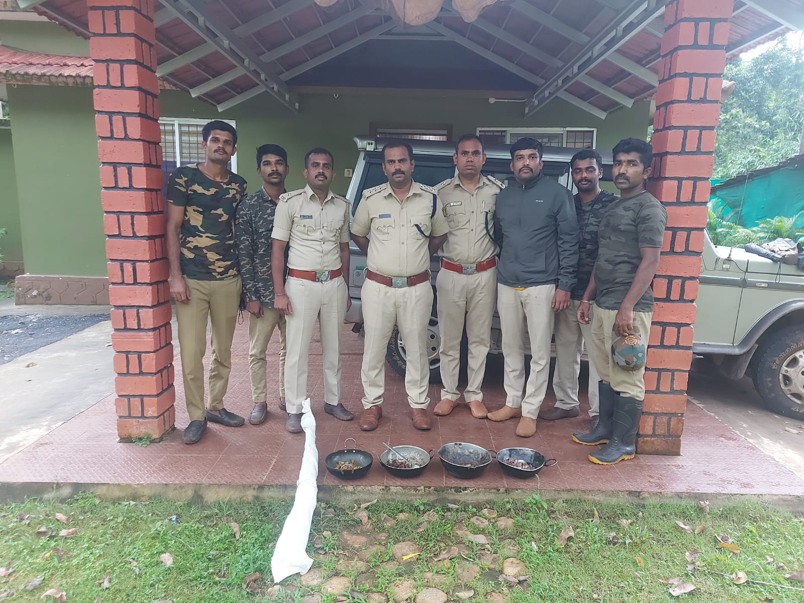 ಸಂಪಾಜೆ: ಕಾಡು ಪ್ರಾಣಿಗಳನ್ನು ಬೇಟೆಯಾಡುತ್ತಿದ್ದವರನ್ನು ಬೇಟೆಯಾಡಿದ ಅರಣ್ಯ ಅಧಿಕಾರಿಗಳು