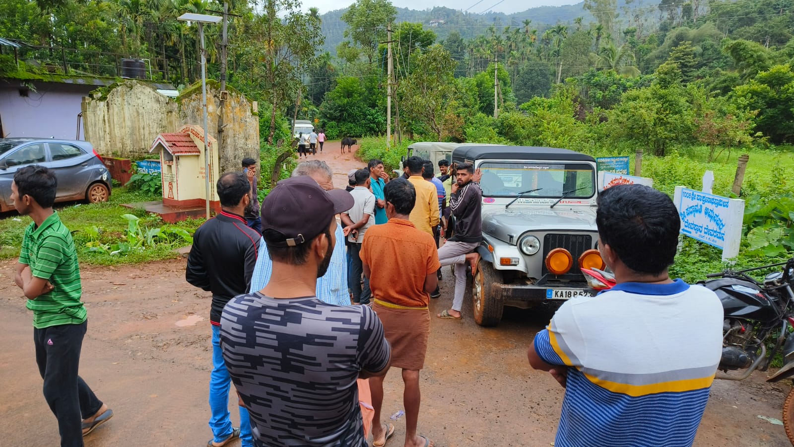 ನೇತ್ರಾವತಿ ಪೀಕ್ ಚಾರಣಕ್ಕೆ ಷರತ್ತು ವಿಧಿಸಿದ ಅರಣ್ಯ ಇಲಾಖೆ| ಪ್ರವಾಸಿಗರಿಂದ ಅಧಿಕಾರಿಗಳ ಜೊತೆ ವಾಗ್ವಾದ