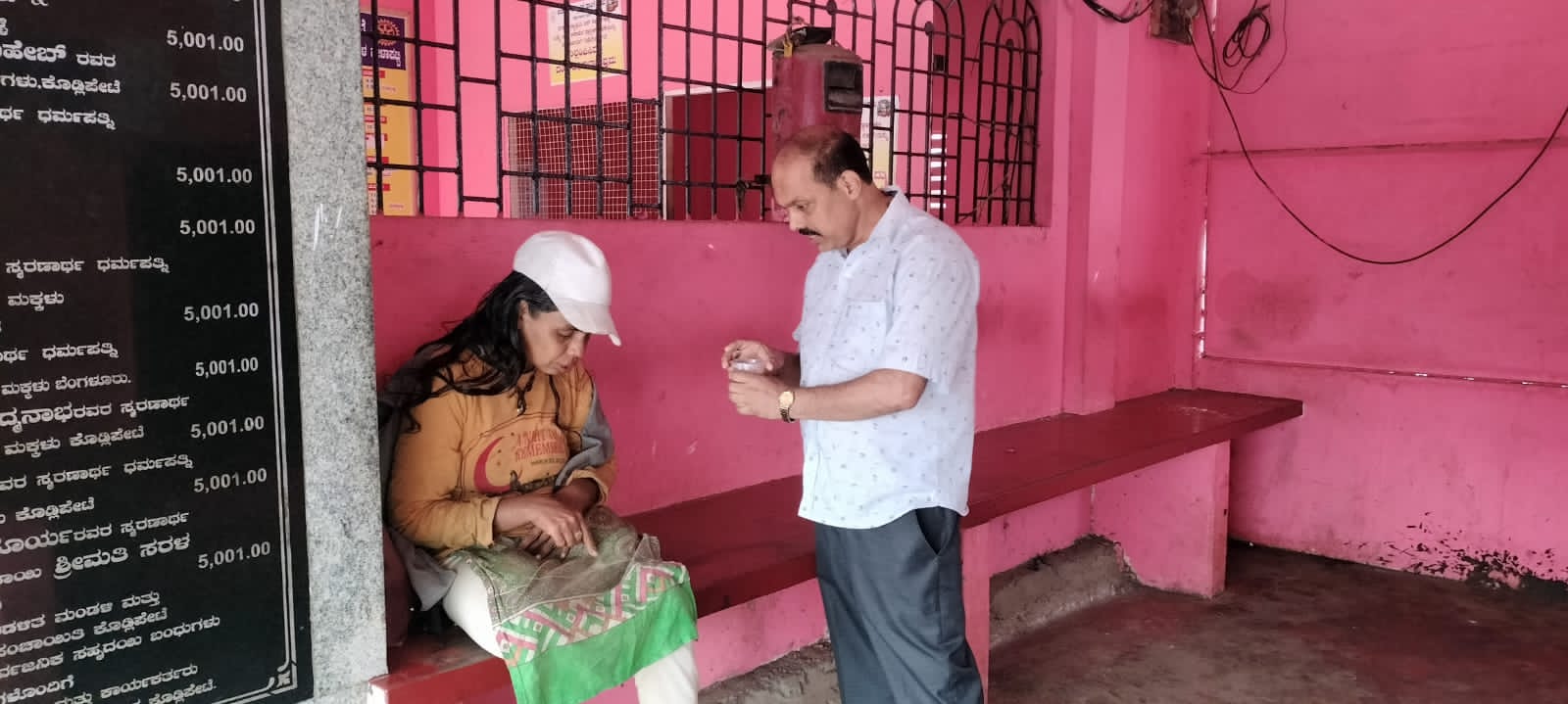 ಕೊಡಗು: ಮಾನಸಿಕ ಅಸ್ವಸ್ಥ ಮಹಿಳೆಯನ್ನು ಅನಾಥಾಶ್ರಮಕ್ಕೆ ಸೇರಿಸಿದ ಕರವೇ ಸಂಘಟನೆ