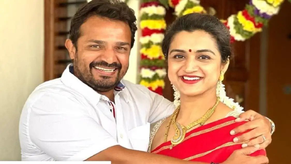 ಬೆಂಗಳೂರಿಗೆ ಆಗಮಿಸಿದ ಸ್ಪಂದನಾ ಪಾರ್ಥಿವ ಶರೀರ| ಇಂದು ಮಧ್ಯಾಹ್ನ ಬಳಿಕ ಅಂತ್ಯಕ್ರಿಯೆ