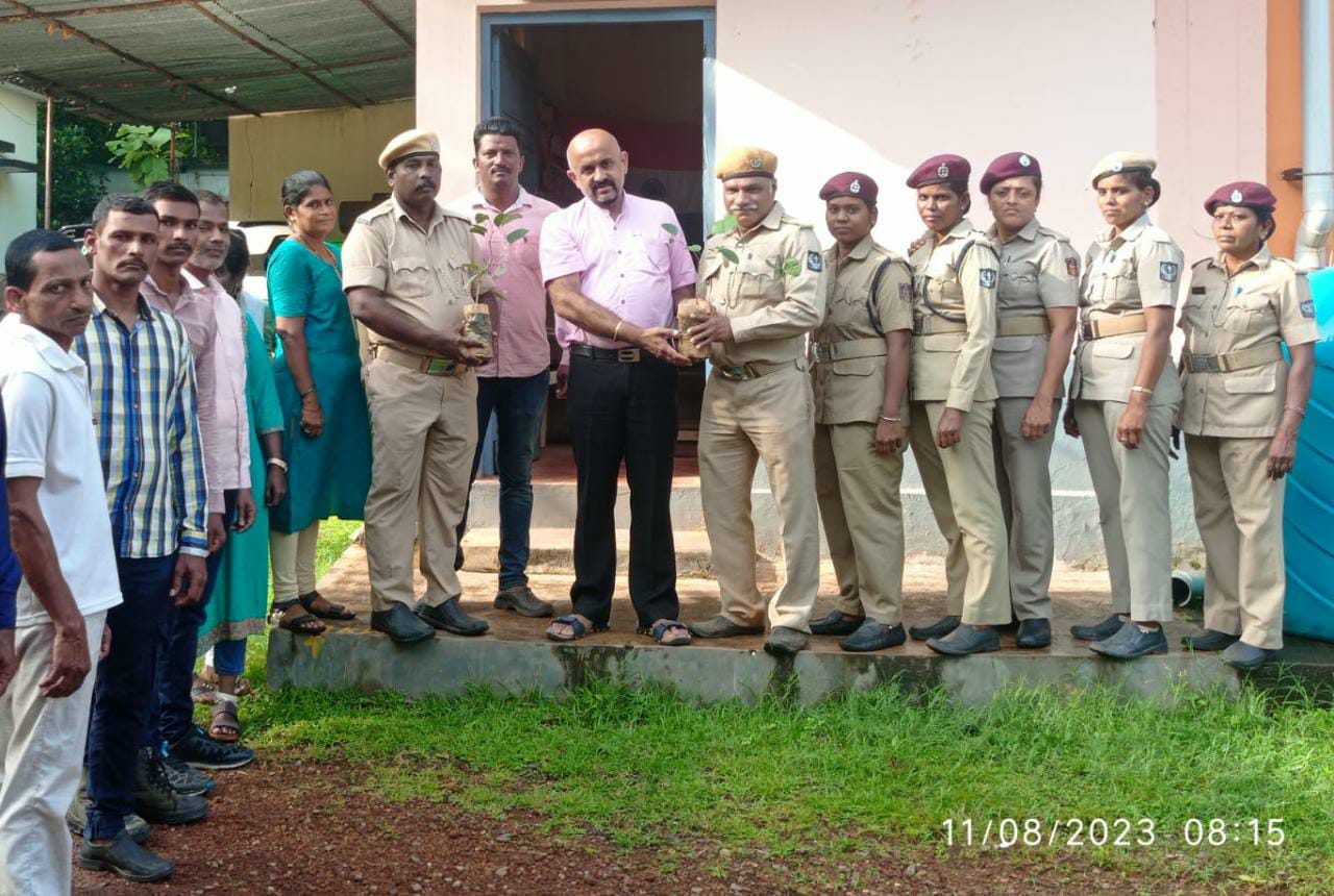 ಜೈವಿಕ ಸರಪಳಿಯನ್ನು ಸಂರಕ್ಷಿಸೋಣ: ಡಾ|| ಚೂಂತಾರು| ಮೂಲ್ಕಿ ಗೃಹರಕ್ಷಕರಿಂದ ವನಮಹೋತ್ಸವ