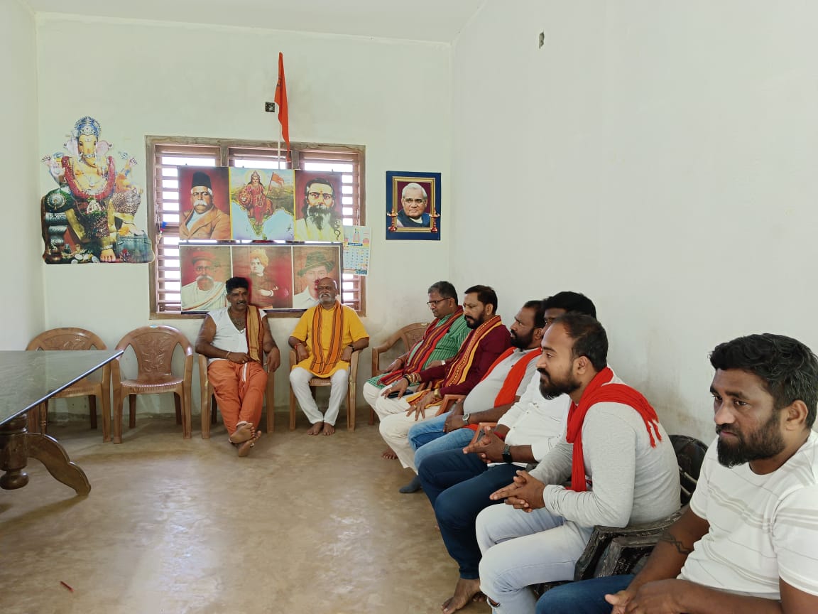 ಸೌಜನ್ಯ ಕುಟುಂಬ ಹಾಗೂ ಮಹೇಶ್ ಶೆಟ್ಟಿ ಮನೆಗೆ ಭೇಟಿ ನೀಡಿದ ಪ್ರಮೋದ್ ಮುತಾಲಿಕ್| ಹೋರಾಟ ಇನ್ನಷ್ಟು ಪ್ರಬಲ ಸಾಧ್ಯತೆ