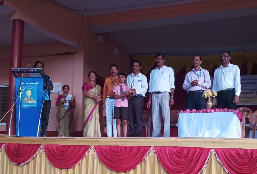 ಕಾಣಿಯೂರು: ಯೋಗಾಸನ ಸ್ಪರ್ಧೆಯಲ್ಲಿ ಮೋನಿಷ್ ತಂಟೆಪ್ಪಾಡಿ ಜಿಲ್ಲಾ ಮಟ್ಟಕ್ಕೆ ಆಯ್ಕೆ