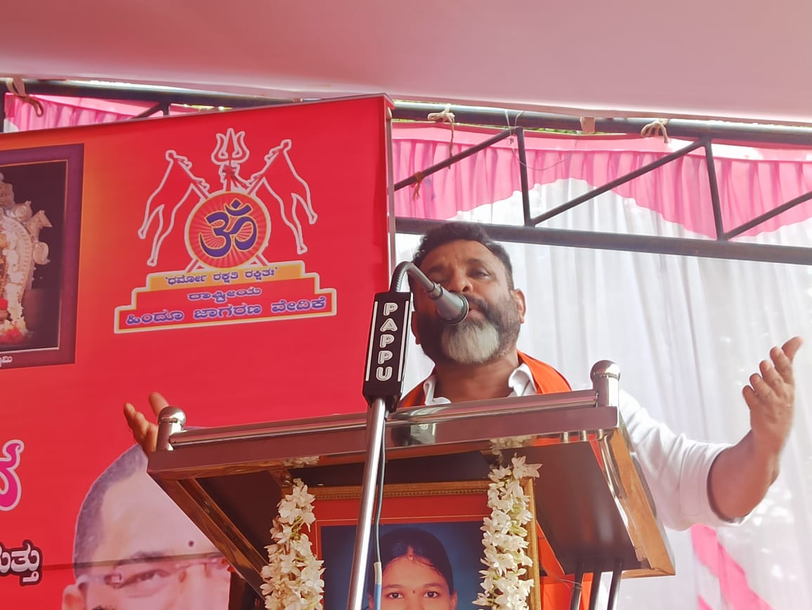“ಹಸು, ಕರು ಎರಡೂ ಉಳಿಯಲಿ; ಪಟ್ಟದ ವ್ಯಕ್ತಿಯಾದ ಹೆಗ್ಗಡೆಯವರೇ ಅಣ್ಣಪ್ಪನ ನಡೆಯಲ್ಲಿ ಪ್ರಮಾಣ ಮಾಡಿ” – ಬೆಳ್ತಂಗಡಿಯಲ್ಲಿ ತಮ್ಮಣ್ಣ ಶೆಟ್ಟಿ ಆಗ್ರಹ