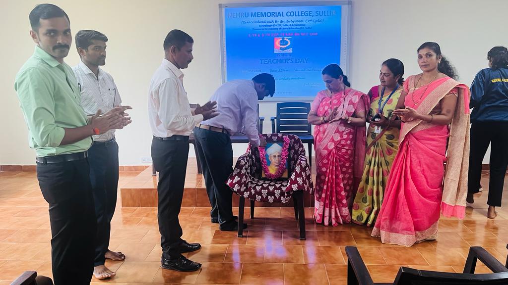 ಸುಳ್ಯ:ಎನ್ಎಂಸಿಯಲ್ಲಿ ಎನ್ ಸಿ ಸಿ ವತಿಯಿಂದ ಶಿಕ್ಷಕರ ದಿನಾಚರಣೆ – ಸಾಧಕರಿಗೆ ಸನ್ಮಾನ