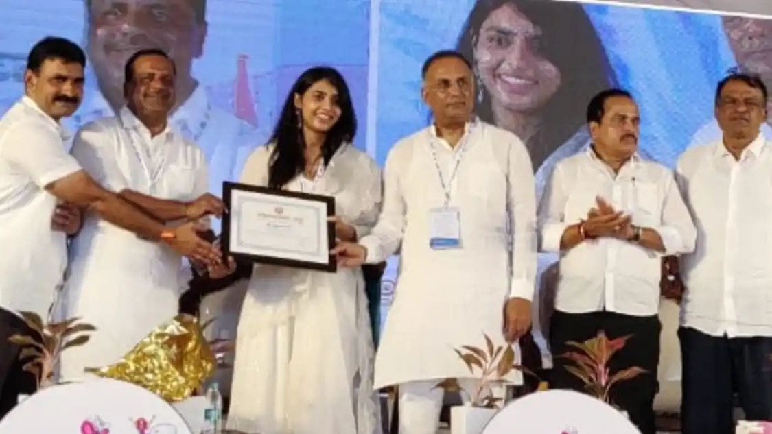 ಮಂಗಳೂರು: ಮೈತ್ರಿ ಮುಟ್ಟಿನ ಕಪ್ ಯೋಜನೆಗೆ ಚಾಲನೆ| ಸಪ್ತಮಿ‌ ಗೌಡ ಬ್ರಾಂಡ್ ಅಂಬಾಸಿಡರ್