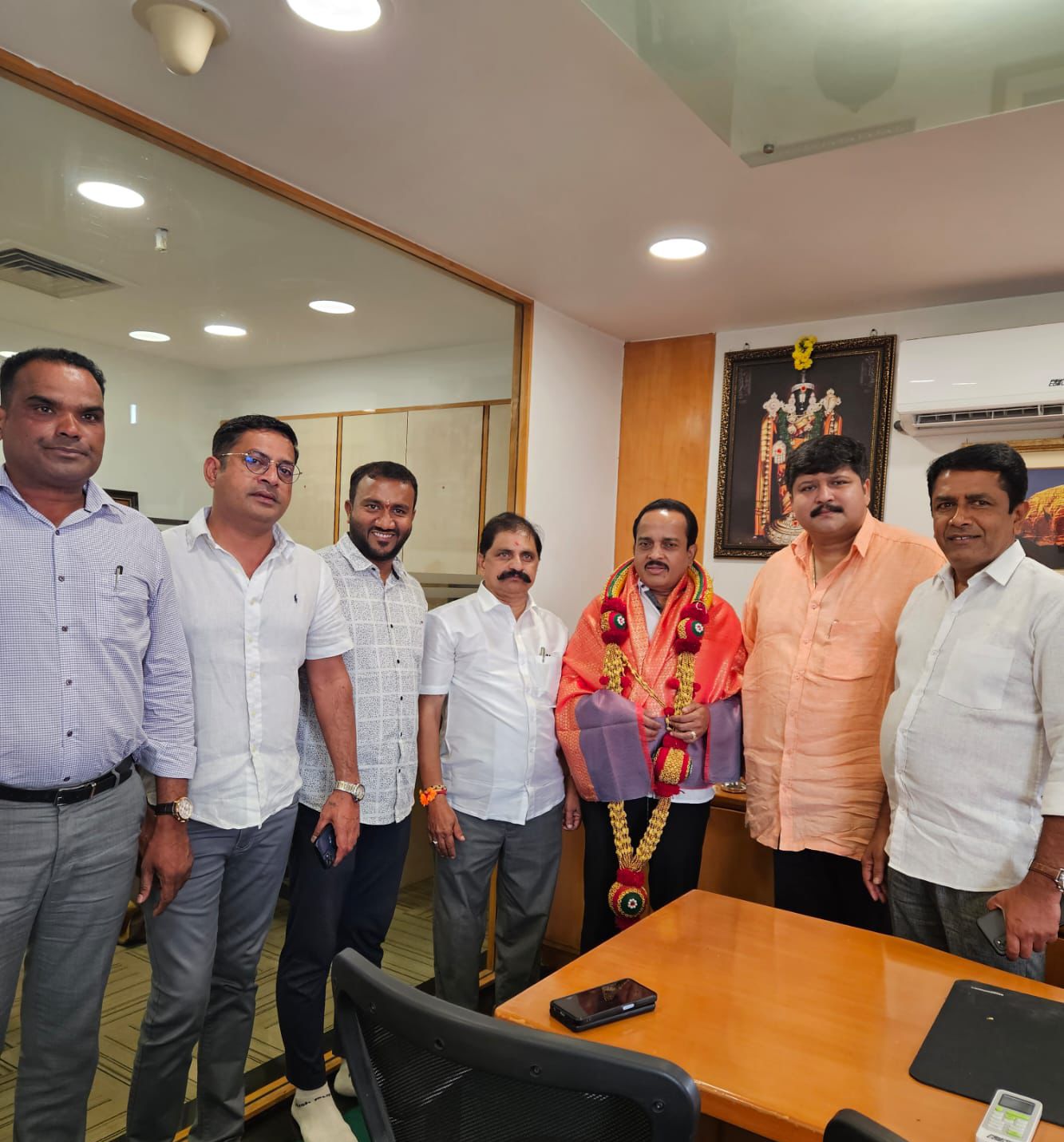 ಬೆಂಗಳೂರಿನ ಬಾರ್ಟನ್ ಸೆಂಟರ್ ಕಚೇರಿಗೆ ಪುತ್ತೂರು ಶಾಸಕ ಅಶೋಕ್ ಕುಮಾರ್ ರೈ ಭೇಟಿ