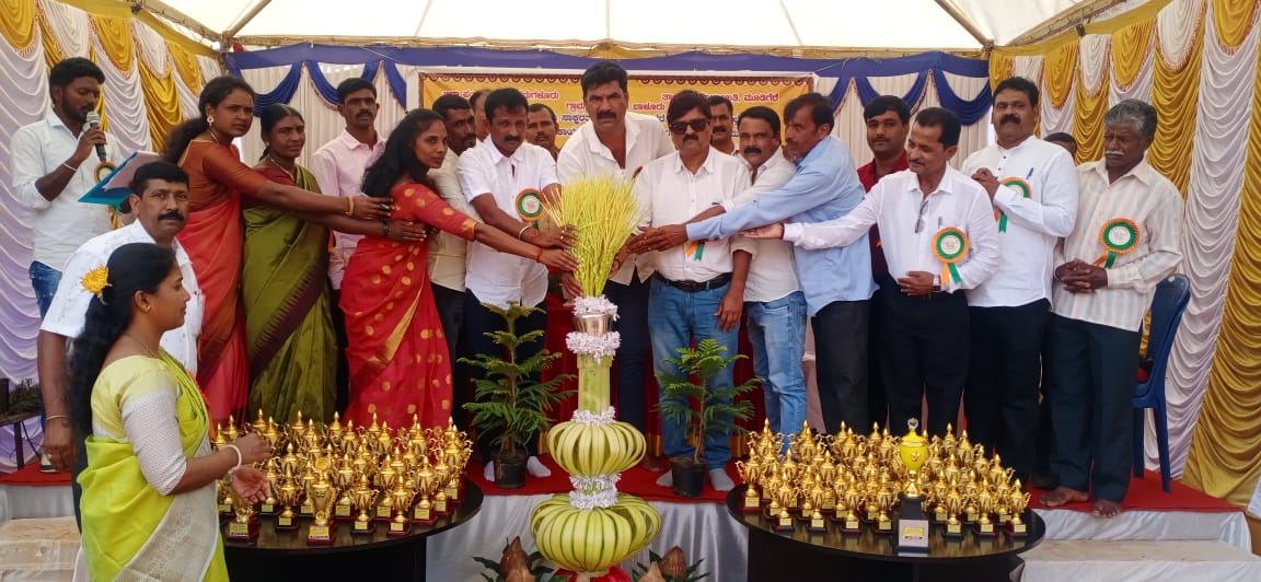 ಕೊಟ್ಟಿಗೆಹಾರ:ಪ್ರತಿಭಾ ಕಾರಂಜಿಯು ಮಕ್ಕಳಿಗೆ ಮಹತ್ವಾಕಾಂಕ್ಷೆಯ ಯೋಜನೆ: ಬಿ.ಬಿ.ಮಂಜುನಾಥ್|ಬಾಳೂರು ಹೊರಟ್ಟಿ ಪ್ರಾಥಮಿಕ ಶಾಲೆ ವತಿಯಿಂದ ನಡೆದ ಪ್ರತಿಭಾ ರಂಜಿಯಲ್ಲಿ ನಿಡುವಾಳೆ ಕ್ಲಸ್ಟರ್ ನ 13 ಪ್ರಾಥಮಿಕ ಶಾಲೆಗಳು ಭಾಗಿ