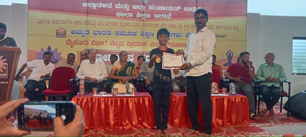 ಕಾಣಿಯೂರು: ಪ್ರಗತಿ ವಿದ್ಯದಸಂಸ್ಥೆ ವಿದ್ಯಾರ್ಥಿ ಮೋನಿಷ್ ತಂಟೆಪ್ಪಾಡಿ ಯೋಗಾಸನ ಸ್ಪರ್ಧೆಯಲ್ಲಿ ರಾಜ್ಯ ಮಟ್ಟಕ್ಕೆ