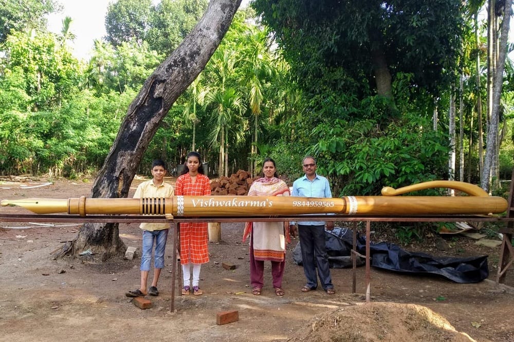 20 ಅಡಿ ಕರ್ನಾಟಕದ ಲೇಖನಿ/ ಇಂಡಿಯಾ ಬುಕ್ ಆಫ್ ರೆಕಾರ್ಡ್ಸ್‌ನಲ್ಲಿ ಸ್ಥಾನ