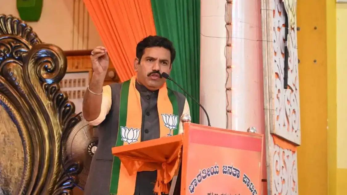ಕಟೀಲ್ ಗೆ ಟಿಕೆಟ್ ಮಿಸ್ ಆಗಲ್ಲ| ಮಂಗಳೂರಿನಲ್ಲಿ ಬಿ.ವೈ ವಿಜಯೇಂದ್ರ ನೀಡಿದ್ರು ಸುಳಿವು