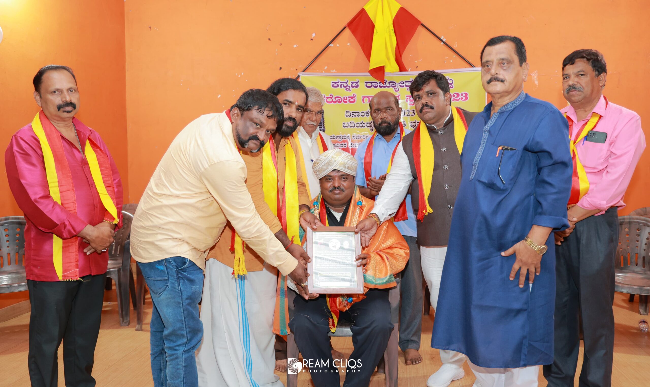 ಸಾಹಿತಿ, ಗಾಯಕ, ಜ್ಯೋತಿಷಿ ಭೀಮರಾವ್ ವಾಷ್ಠರ್ ರಿಗೆ ಕಾಸರಗೋಡಲ್ಲಿ ಸನ್ಮಾನ